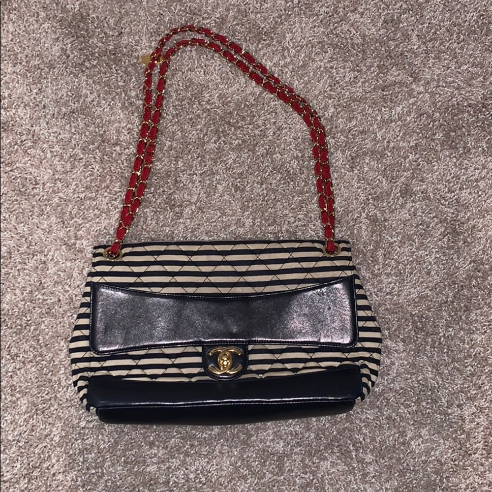Chanel purse